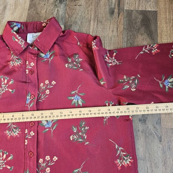 Vintage 1960s Hooper Associates Ltd. Floral Red Blouse Made in British Hong Kong - Picture 6 of 7